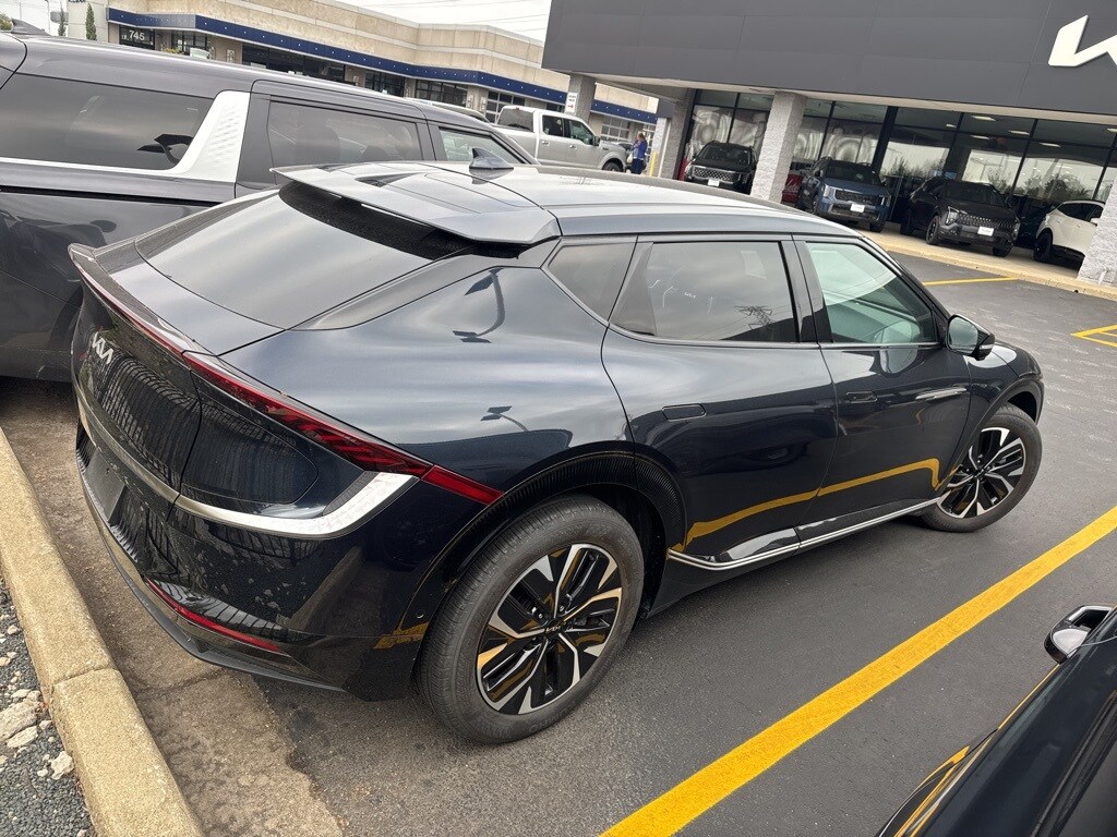 2024 Kia EV6 Wind photo 4