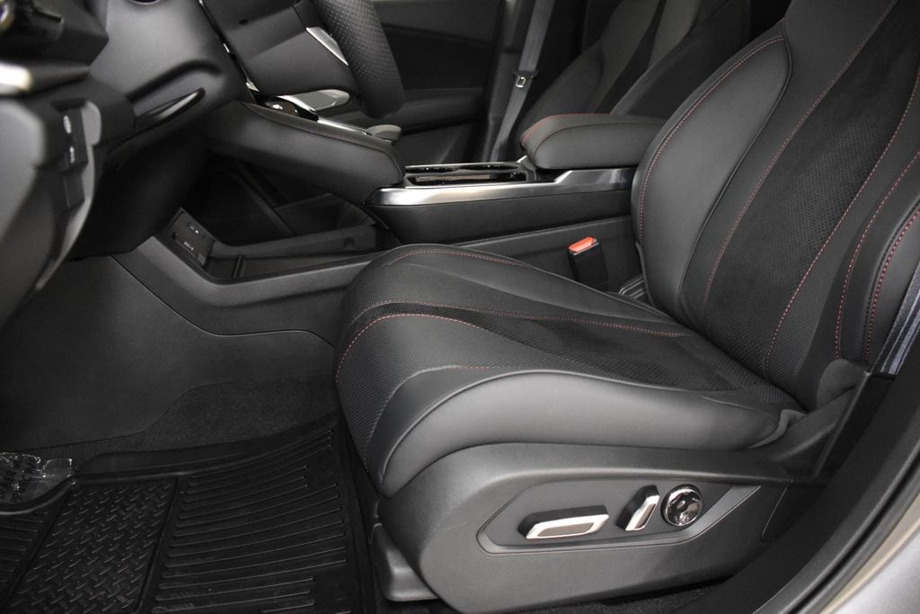 2026 Acura RDX A-Spec Package - Photo 11