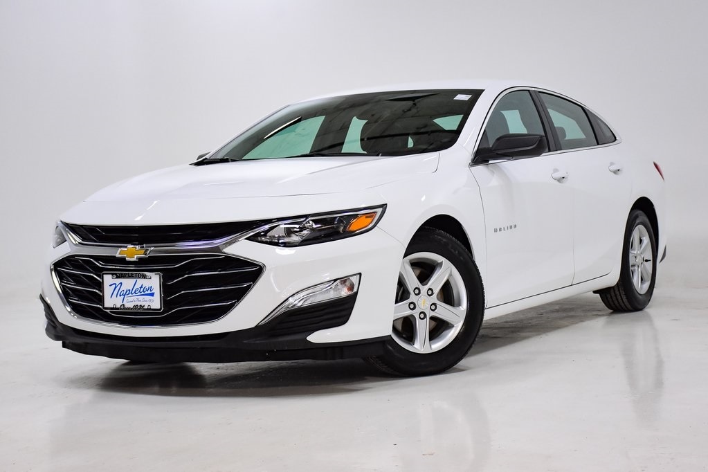 Used 2023 Chevrolet Malibu 1LS with VIN 1G1ZB5ST0PF123433 for sale in Elmhurst, IL
