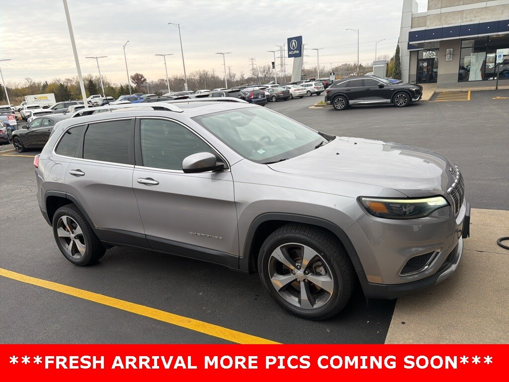 2019 Jeep Cherokee Limited photo 2