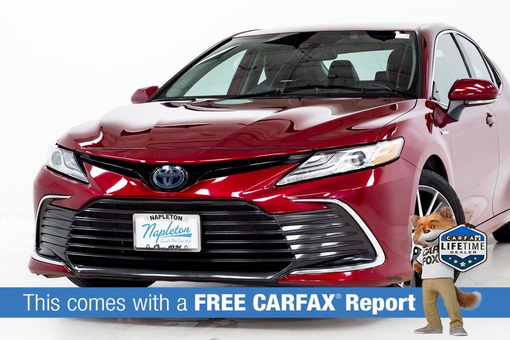 Used 2021 Toyota Camry Hybrid XLE Sedan