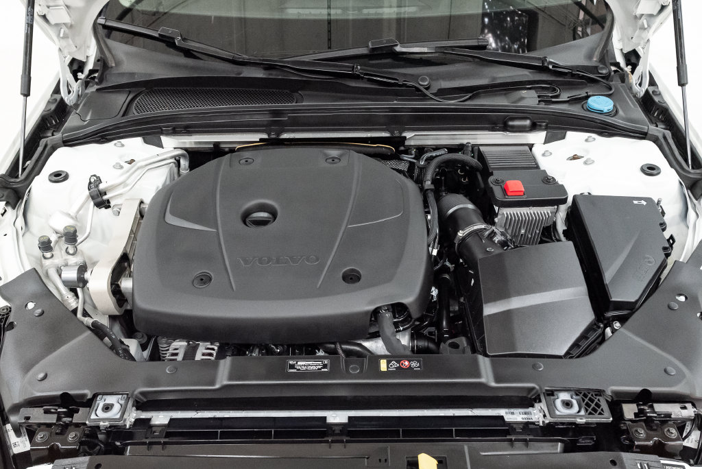 Used 2021 Volvo S60 T5 Momentum Sedan
