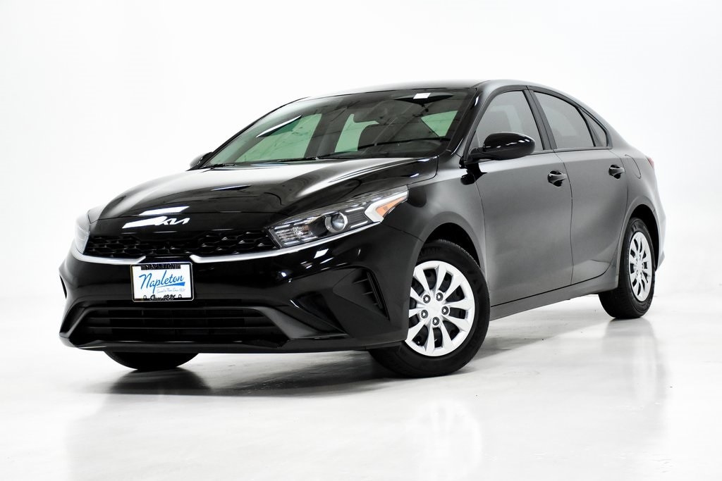 Used 2024 Kia Forte LX with VIN 3KPF24AD3RE752972 for sale in Elmhurst, IL