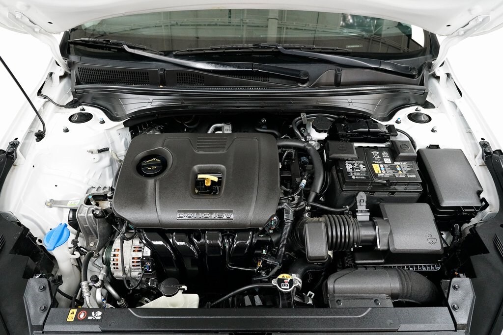 2023 Kia Forte LXS photo 2
