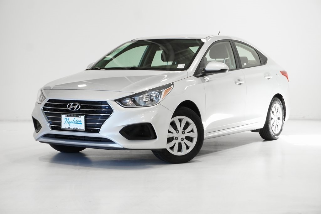 Used 2021 Hyundai Accent SE with VIN 3KPC24A69ME129059 for sale in Elmhurst, IL