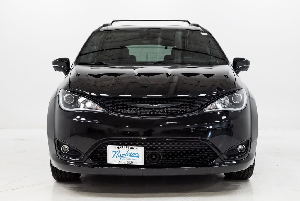 Used 2020 Chrysler Pacifica Limited Van Passenger Van