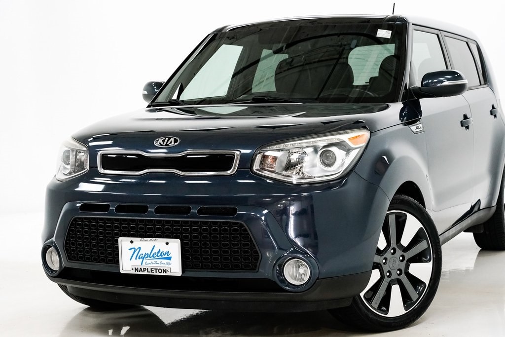 Used 2015 Kia Soul Base with VIN KNDJX3A59F7216604 for sale in Elmhurst, IL