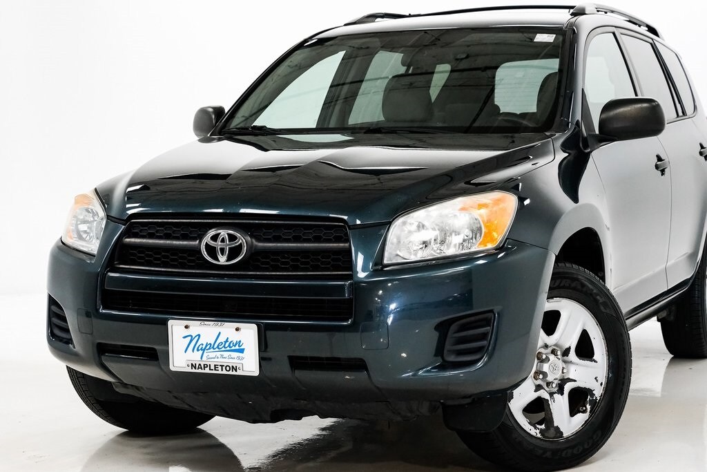 2011 Toyota RAV4 Base photo 2