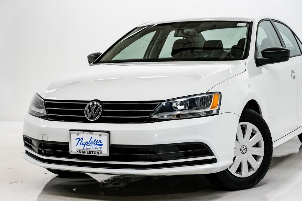 2015 Volkswagen Jetta 2.0 S photo 2