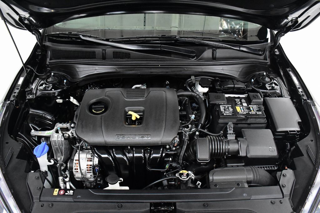 2023 Kia Forte LXS photo 3