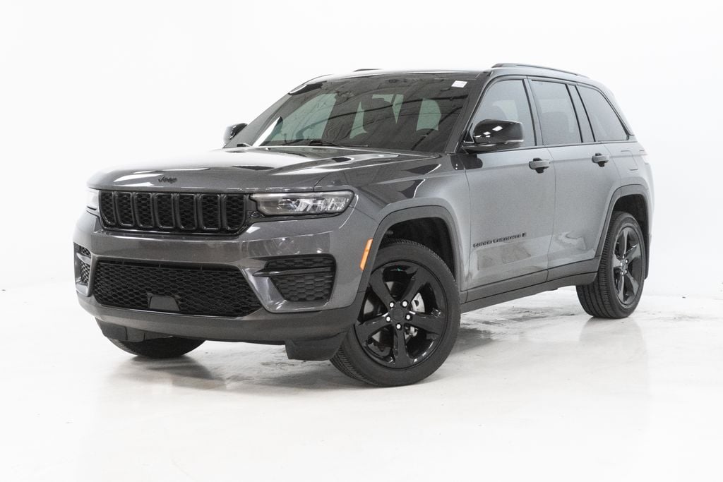 Used 2025 Jeep Grand Cherokee Altitude X SUV