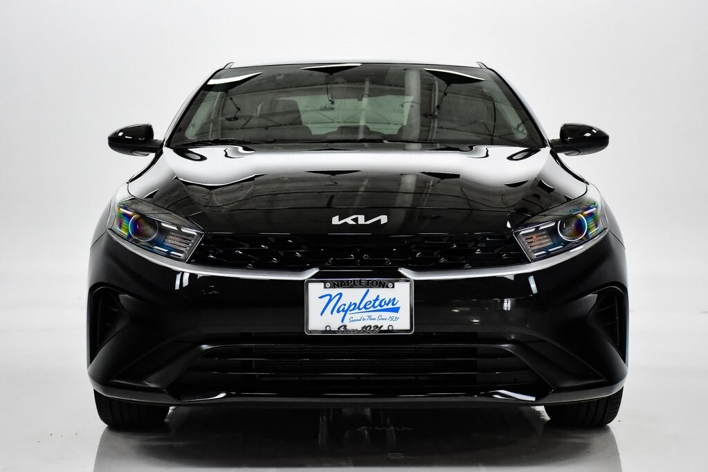 2023 Kia Forte LXS photo 4