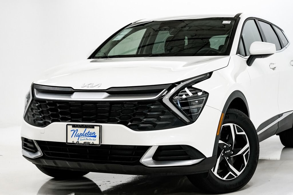 2024 Kia Sportage LX photo 2