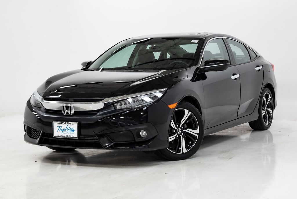2016 Honda Civic Touring CVT's photo