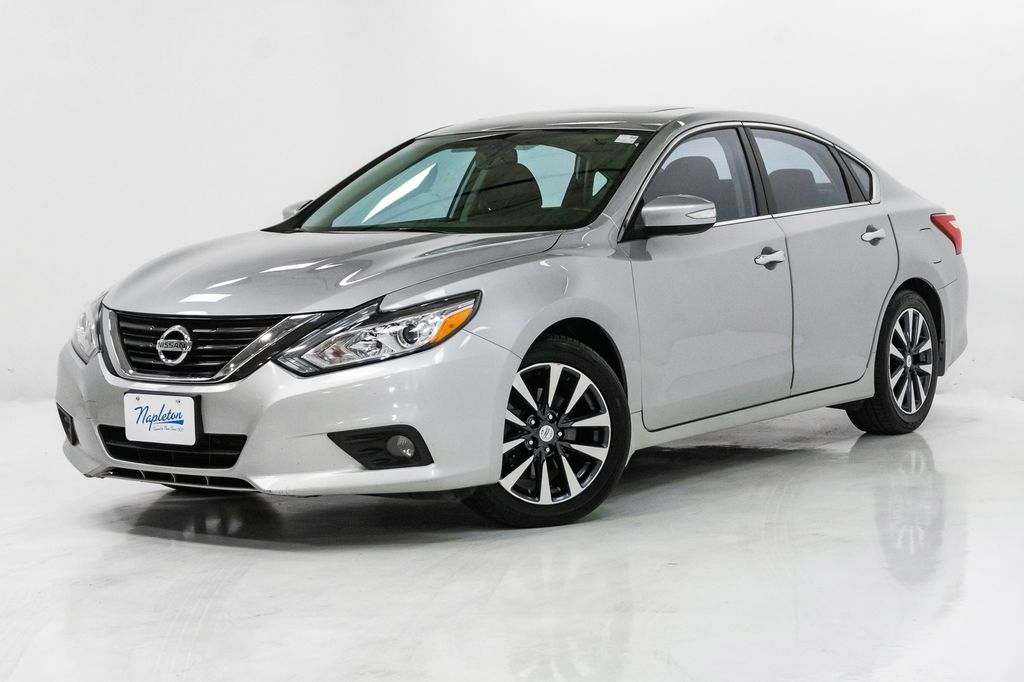 2016 Nissan Altima 2.5 SV's photo