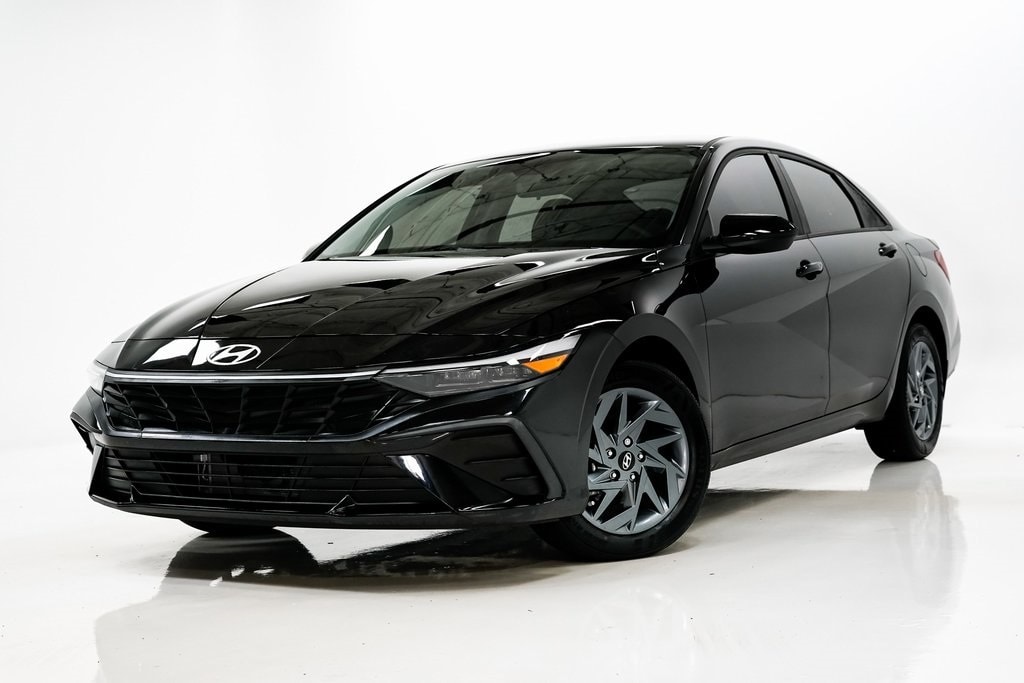 Used 2024 Hyundai Elantra Hybrid Blue Sedan