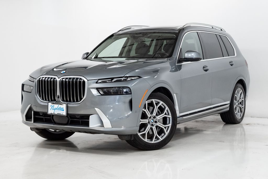 2024 BMW X7 xDrive40i's photo