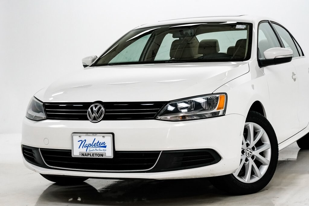 2014 Volkswagen Jetta 1.8T SE photo 2