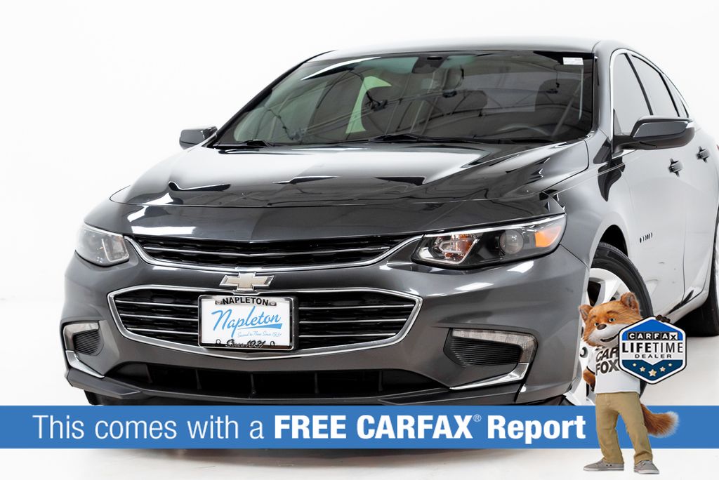 Used 2017 Chevrolet Malibu 1LT with VIN 1G1ZE5ST3HF159710 for sale in Elmhurst, IL