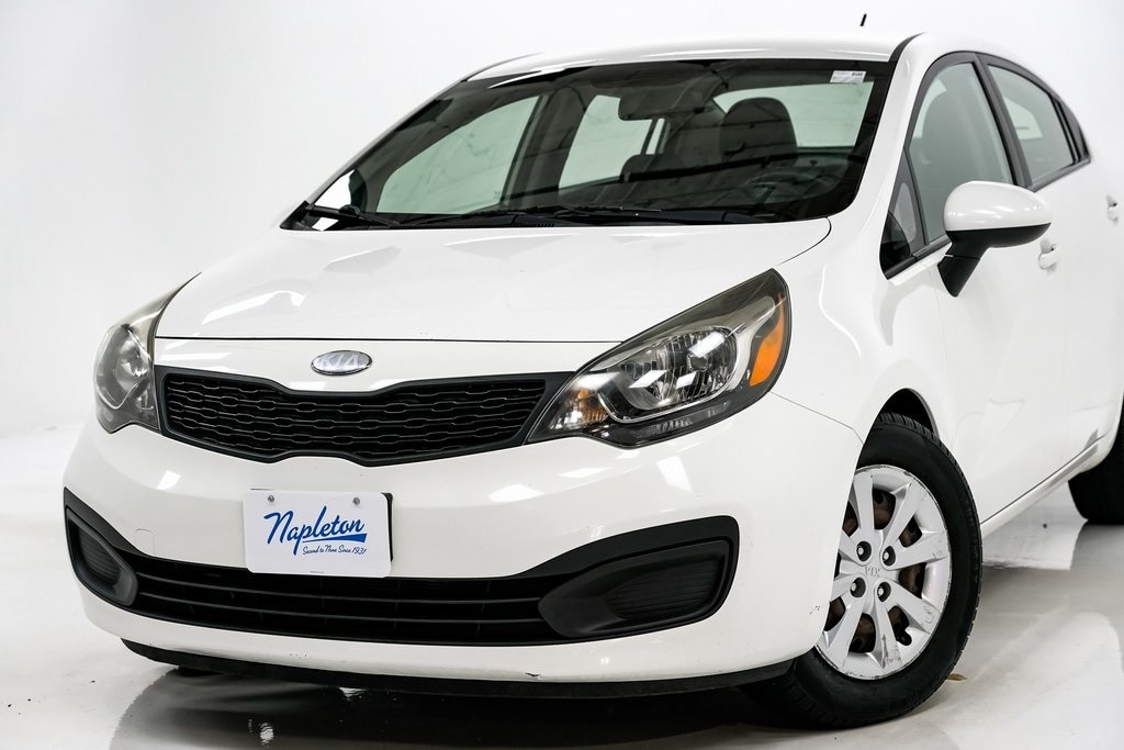 Used 2013 Kia Rio LX with VIN KNADM4A36D6239588 for sale in Elmhurst, IL