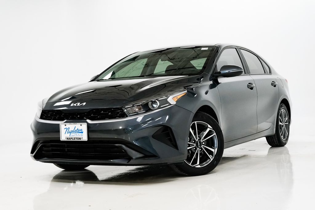 2023 Kia Forte LXS's photo