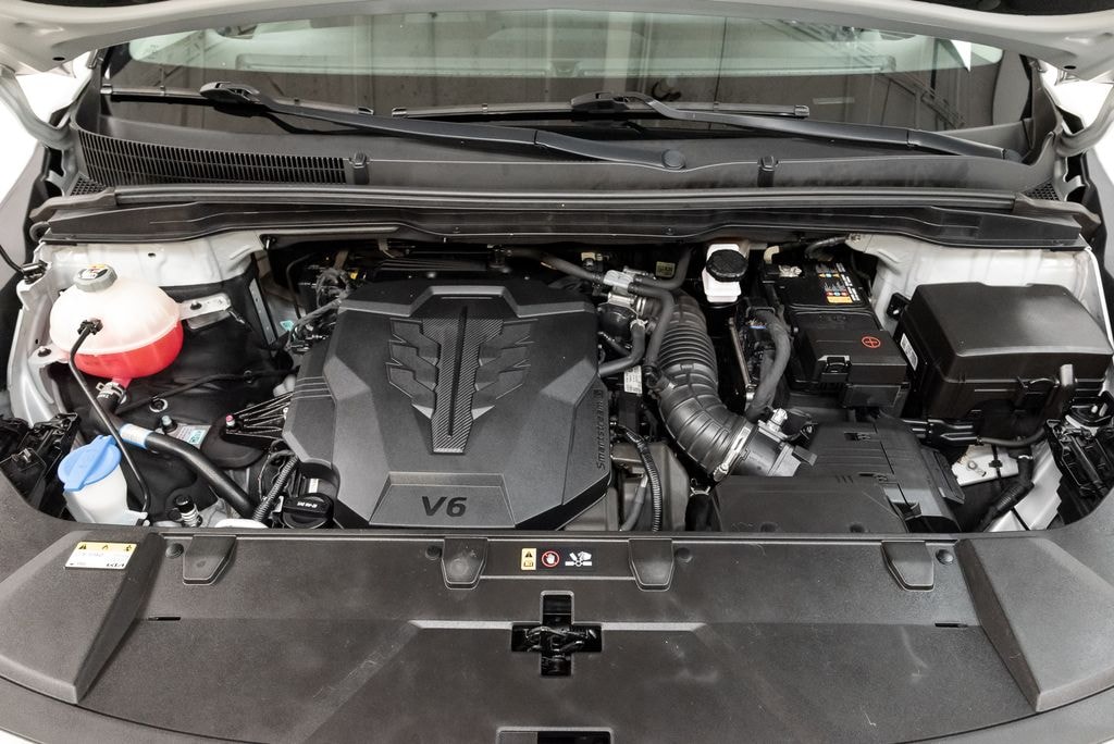 Certified 2023 Kia Carnival LX MPV