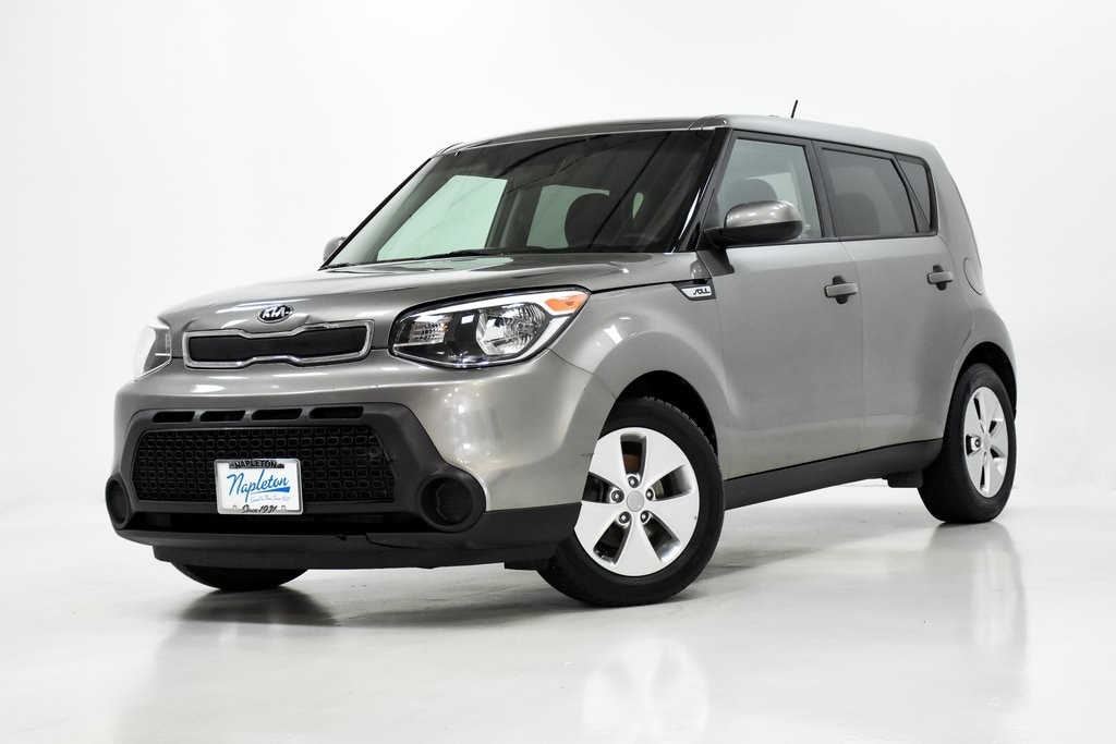 Used 2015 Kia Soul Base with VIN KNDJN2A24F7213440 for sale in Elmhurst, IL