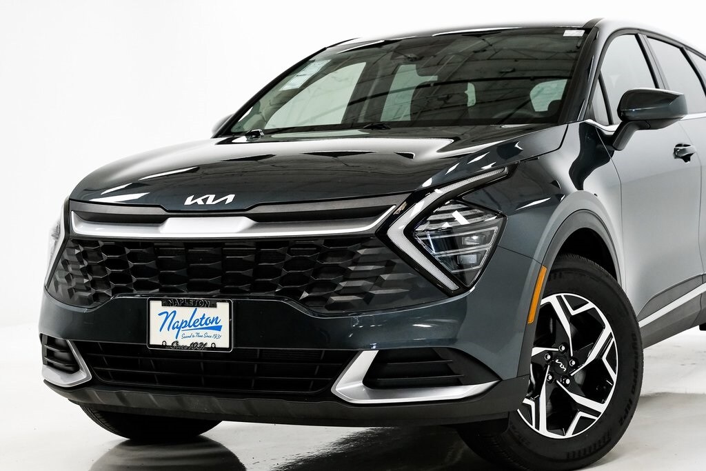 2024 Kia Sportage LX photo 2