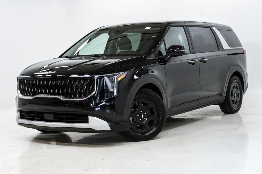 2025 Kia Sedona LXS's photo