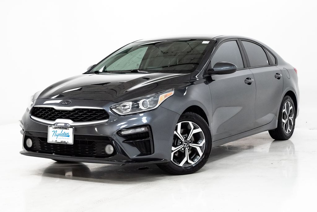 2021 Kia Forte LXS AT's photo