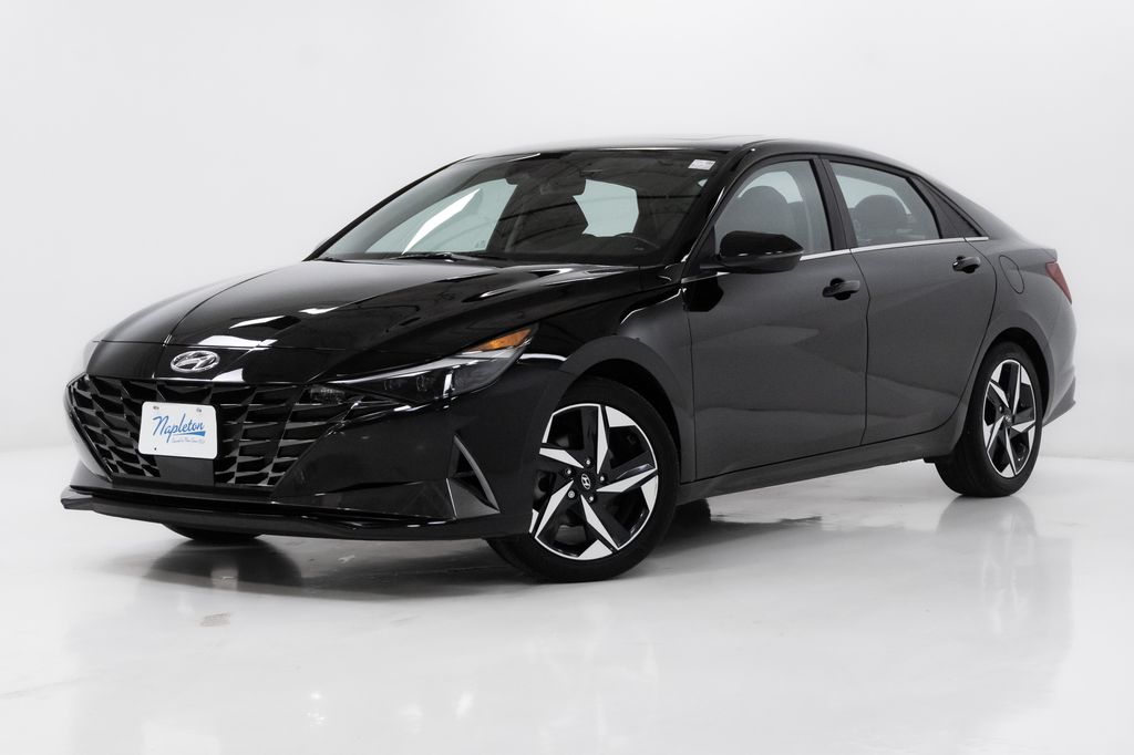 2023 Hyundai Elantra 2.0 Limited IVT SULEV's photo