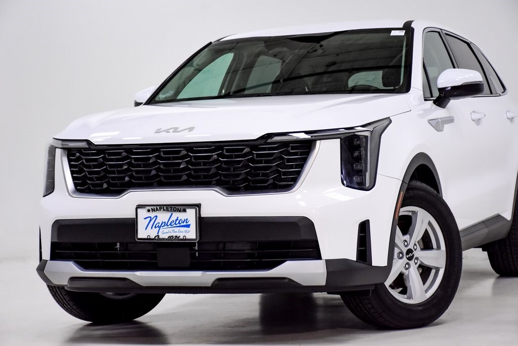 Certified 2024 Kia Sorento LX SUV