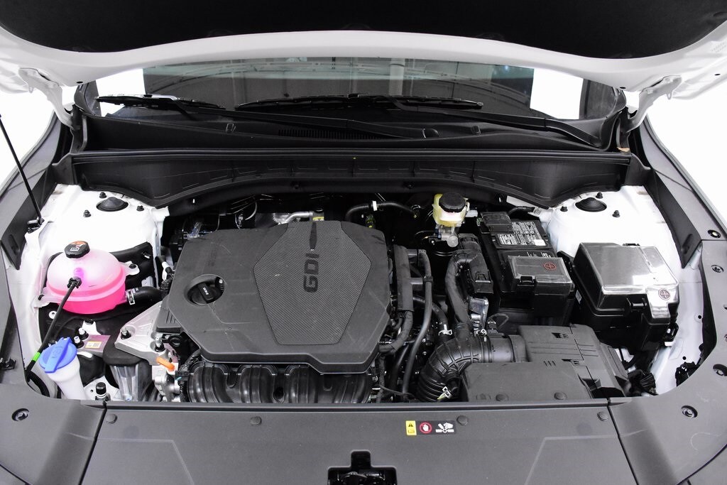 2024 Kia Sorento LX photo 3