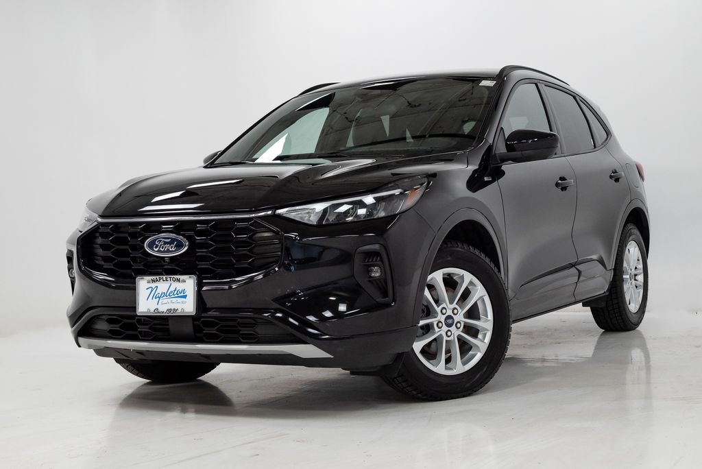 2023 Ford Escape ST-Line Select AWD 2.0L's photo