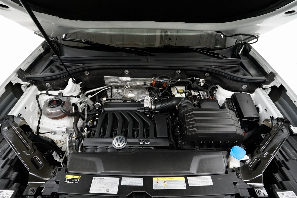 Used 2022 Volkswagen Atlas Cross Sport 3.6L V6 SE w/Technology SUV