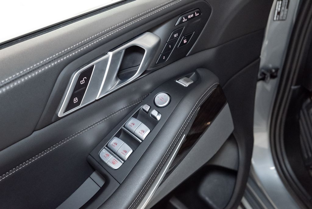 2024 BMW X7 40i - Photo 10