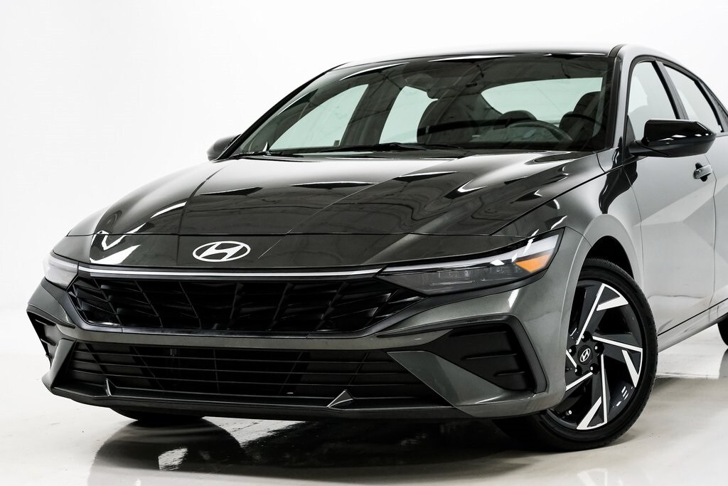 Used 2025 Hyundai Elantra Hybrid SEL Sport Sedan