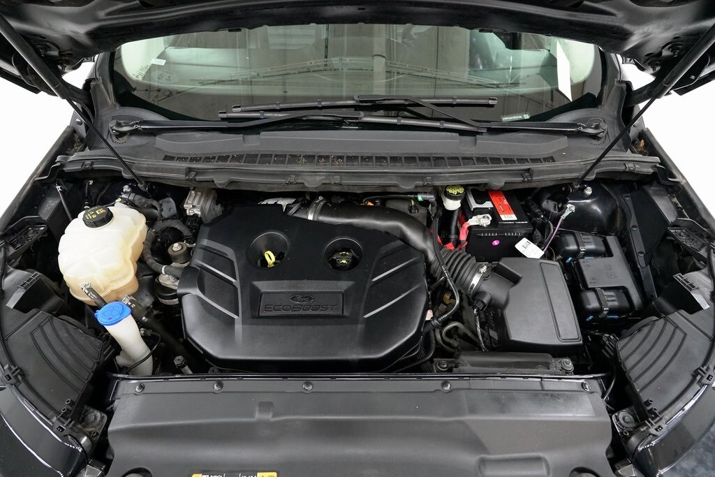 2017 Ford Edge SEL photo 3