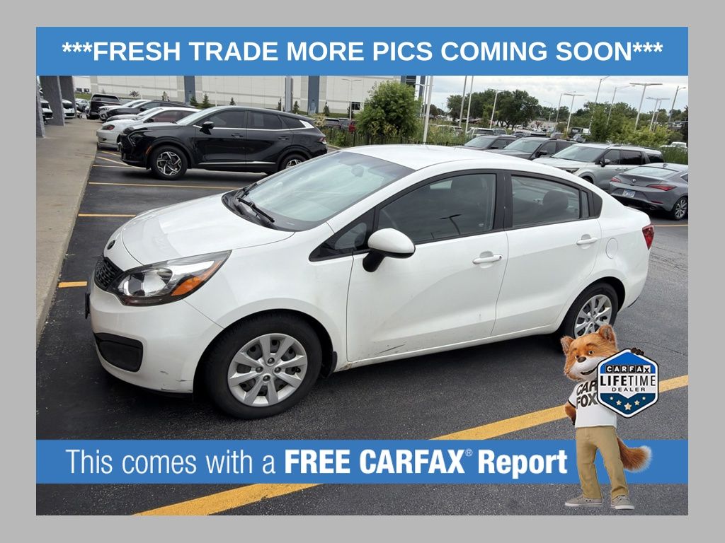 2015 Kia Rio LX AT's photo
