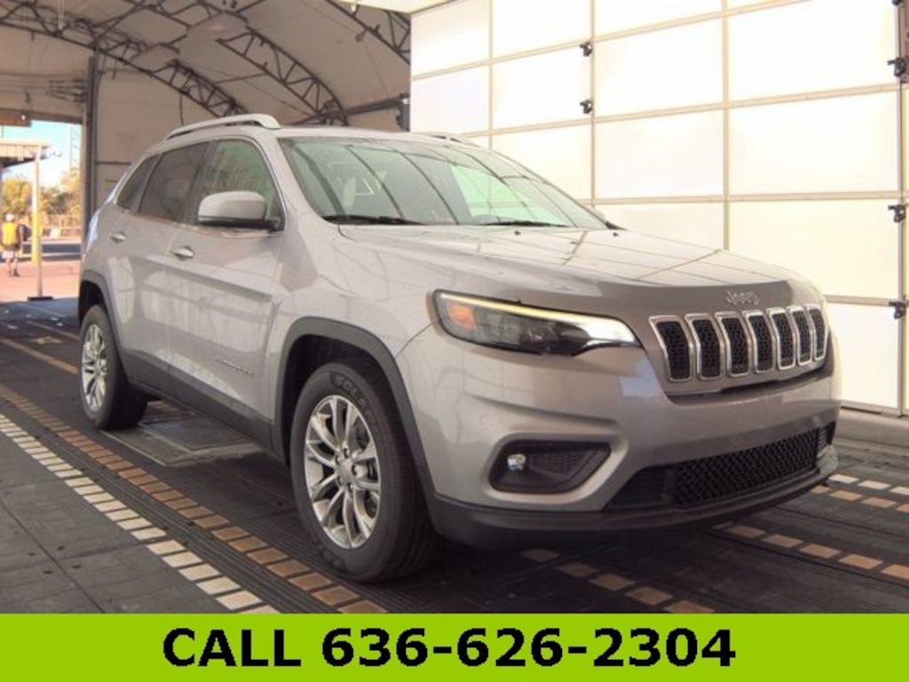 Used 2019 Jeep Cherokee Latitude Plus FWD SUV