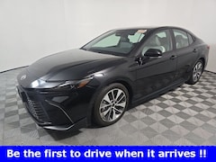 2025 Toyota Camry SE Sedan