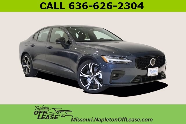 2025 Volvo S60 B5 Core photo 2