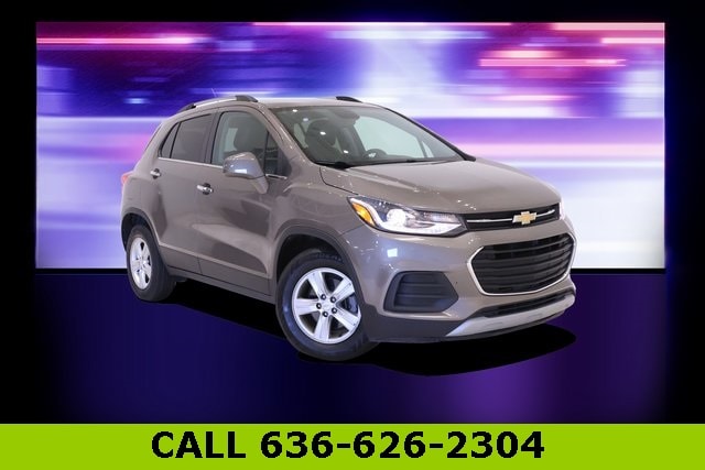 Used 2020 Chevrolet Trax LT with VIN KL7CJLSB4LB352661 for sale in Saint Peters, MO