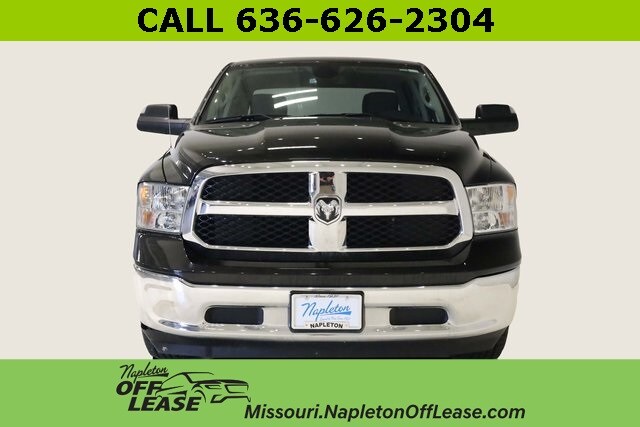 2023 Ram 1500 Classic SLT photo 3