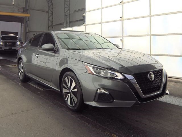 2022 Nissan Altima 2.5 SV photo 3