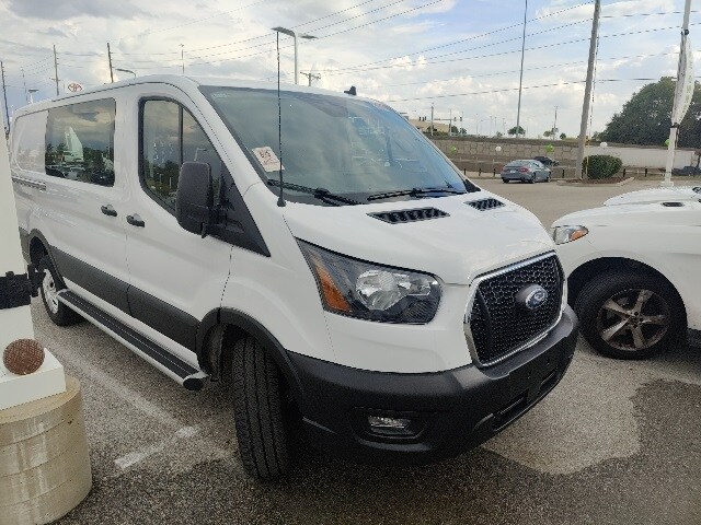 2023 Ford Transit photo 17