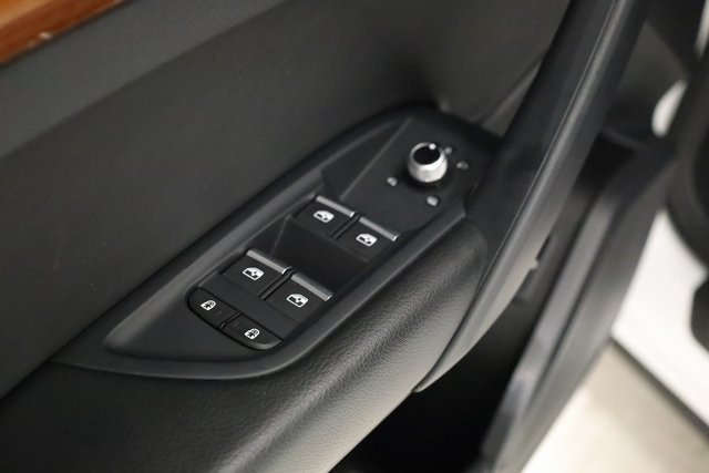 2022 Audi Q5 45 S line Premium photo 12