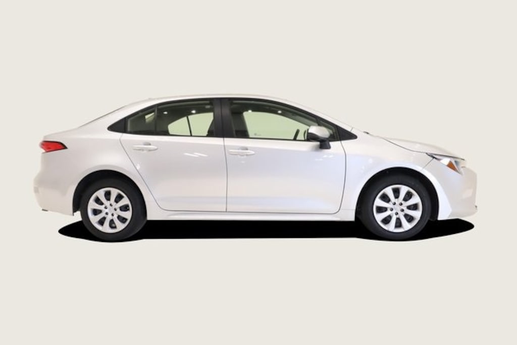 Used 2025 Toyota Corolla Hybrid LE Sedan