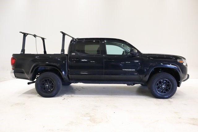 2021 Toyota Tacoma SR5 V6 photo 3