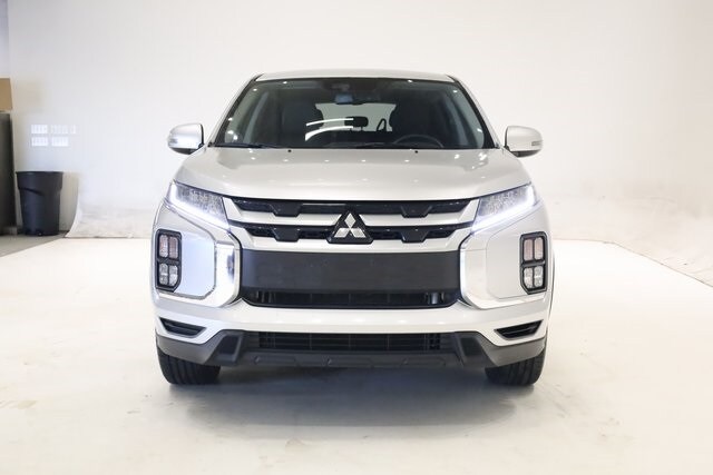 2024 Mitsubishi Outlander Sport SE photo 2